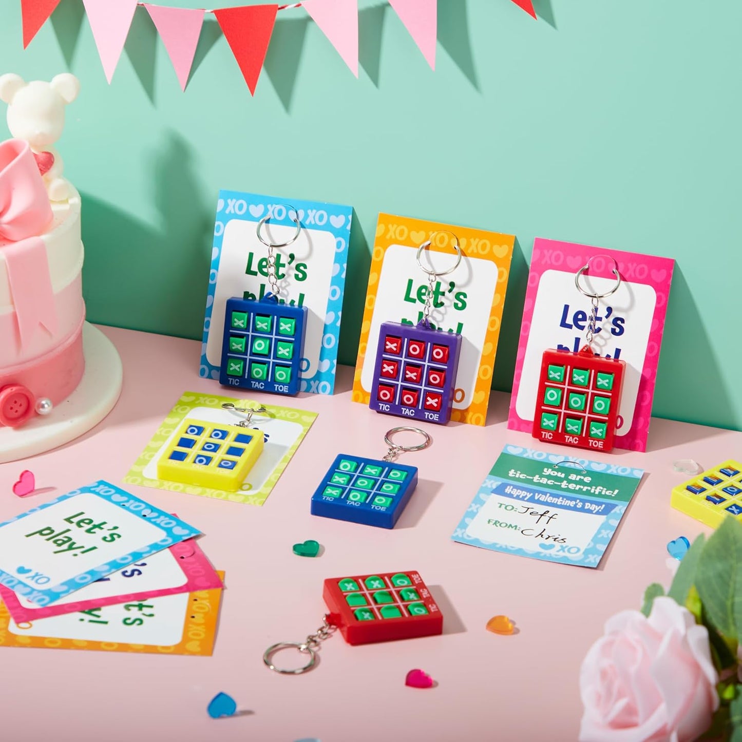 28 Pcs Valentine'S Day Gift Cards with Tic-Tac-Toe Keychain, Valentines Days Keychain Set for Kids Party Favor, Classroom Exchange Prizes, Valentine’S Greeting Cards